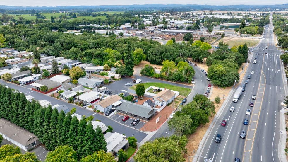 More Photos Of 5250 Whispering Creek Dr, Santa Rosa Manufactured Housing Mobile Home Park For Sale