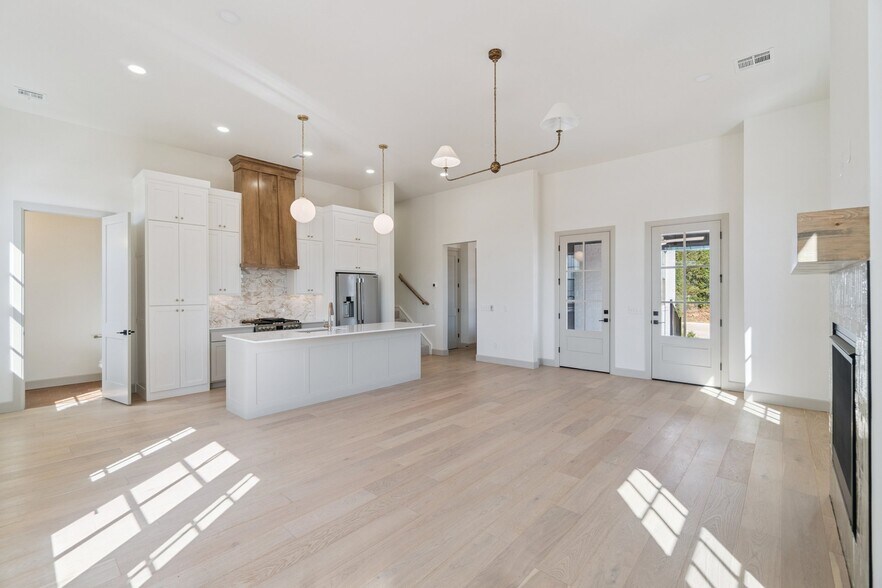 More Photos Of 18835 Selah Way, Norman Multifamily For Sale