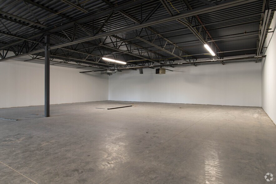 More Photos Of 5232-5260 Socialville Foster Rd, Mason Medical For Sale