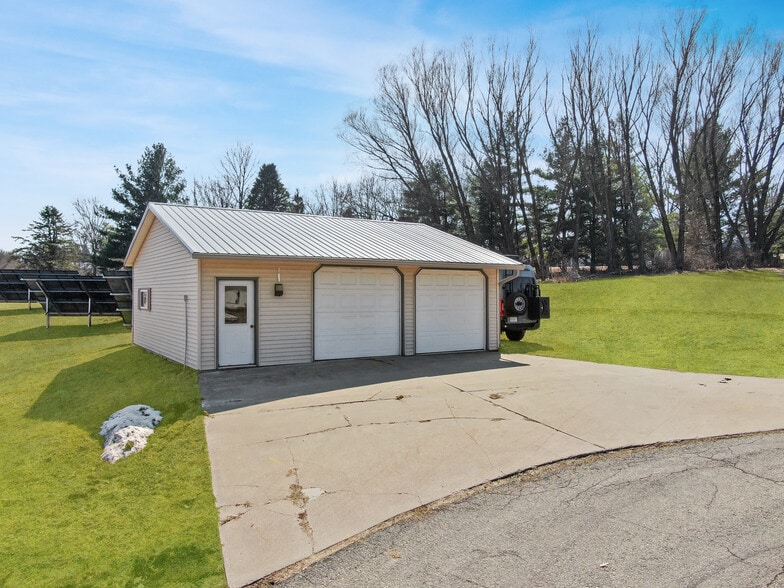 More Photos Of S5539 Us Hwy 14, Viroqua Hotel For Sale