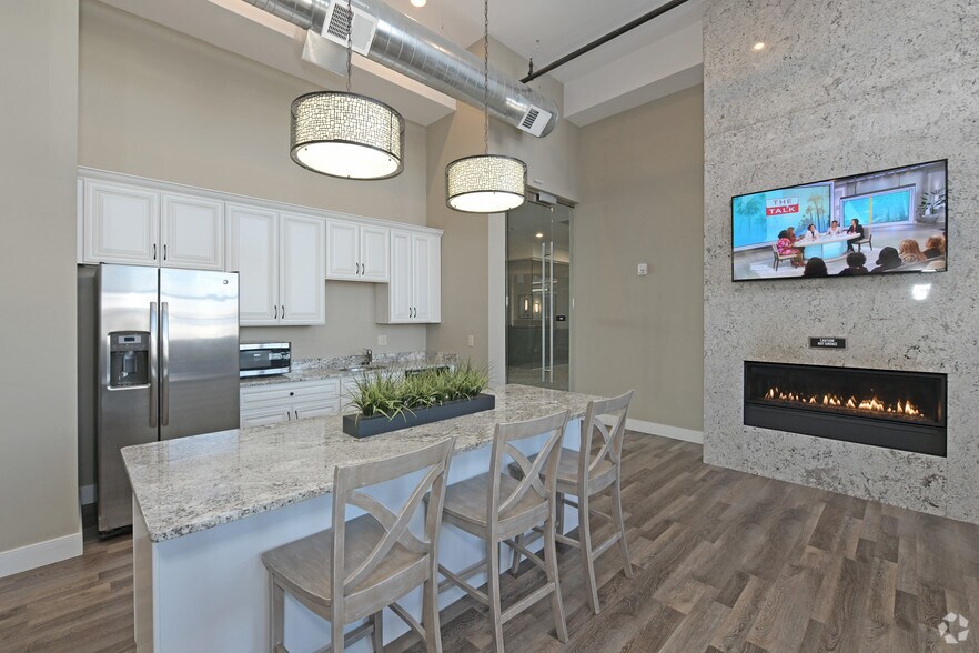 More Photos Of 99 Main St, Warren Apartments For Lease