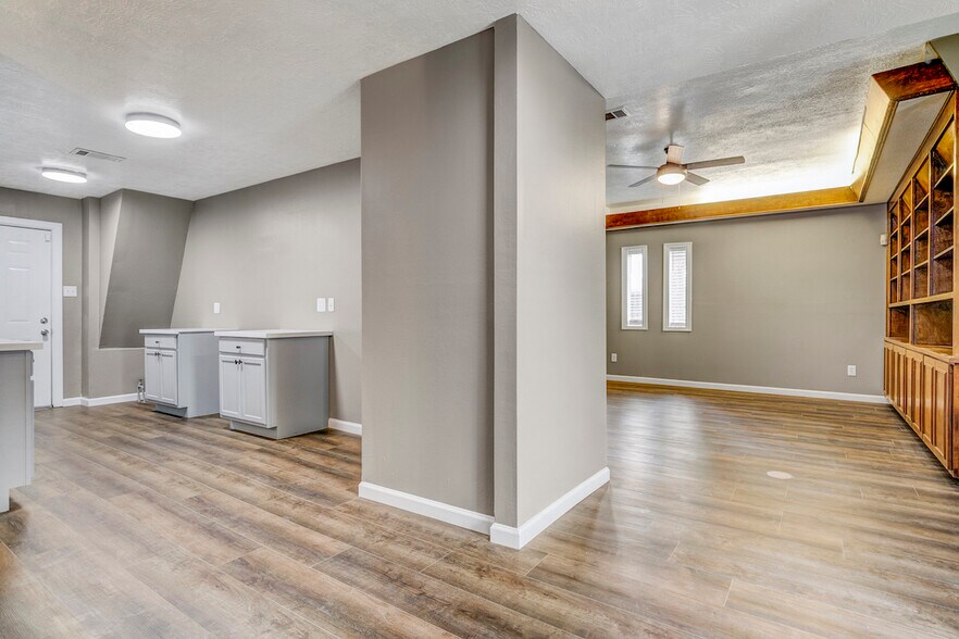 More Photos Of 3350 Mcfaddin Ave, Beaumont Apartments For Lease