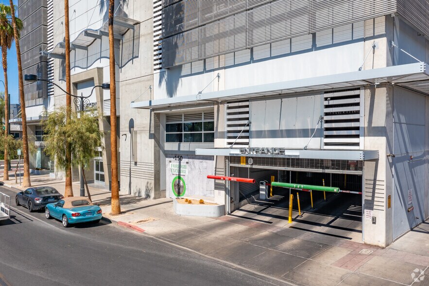 More Photos Of 200 Hoover Ave, Las Vegas Multifamily For Sale
