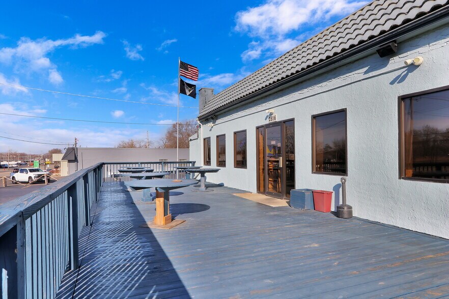 More Photos Of 2816 Route 120, Mchenry Restaurant For Sale