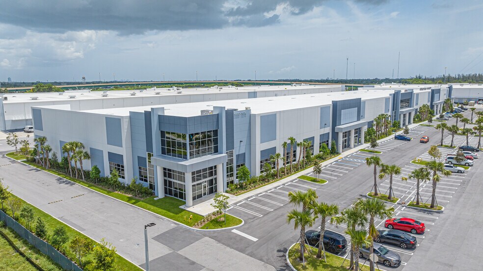 More Photos Of 1620 NW 215th St, Miami Gardens Unknown For Lease