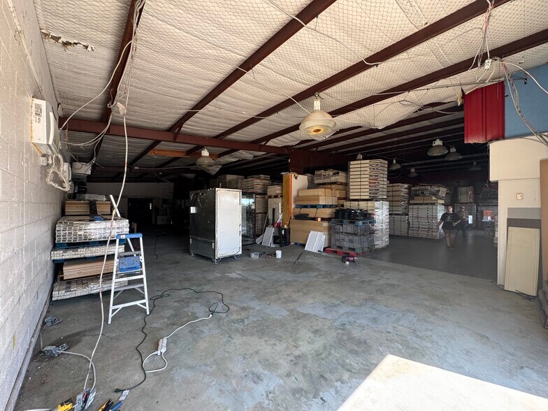 More Photos Of 7823 Highway 155, Coffee City Freestanding For Sale