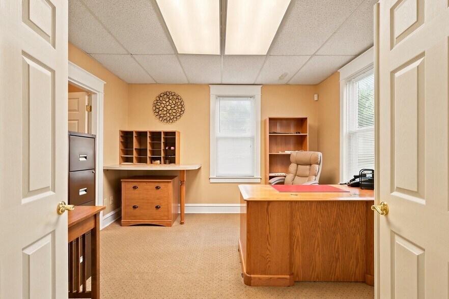 More Photos Of 5194 Hamilton Blvd, Allentown Freestanding For Sale