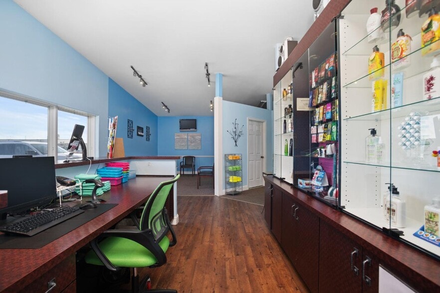 More Photos Of 625 SW 31st Ave, Minot Freestanding For Sale
