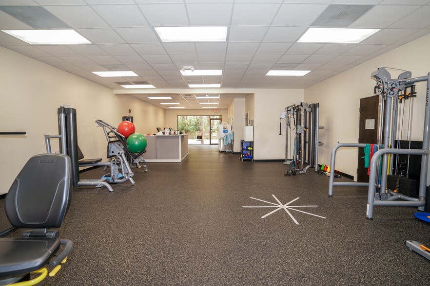 More Photos Of 2911 Red Bug Lake Rd, Casselberry Medical For Sale