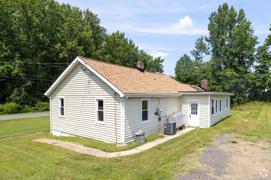 More Photos Of 1205 Loflin Rd, Aberdeen Industrial For Sale