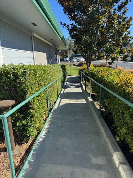 More Photos Of 652 Petaluma Ave, Sebastopol Medical For Lease