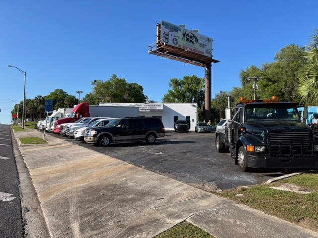 More Photos Of 2411 S Pine Ave, Ocala Storefront Retail Office For Sale
