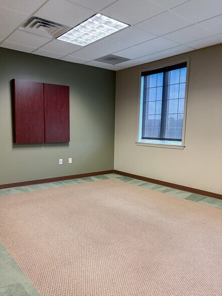More Photos Of 5925 Stevenson Ave, Harrisburg Office For Sale