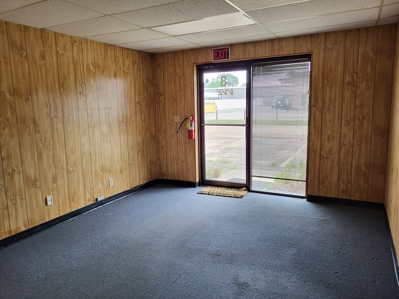 More Photos Of 646 Anchors St Nw, Fort Walton Beach Warehouse For Sale