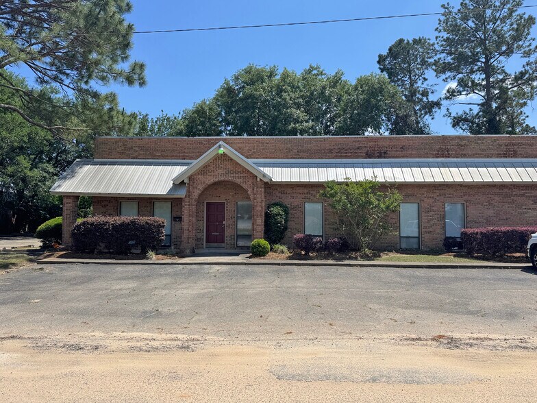 Primary Photo Of 1403 Maclay Commerce Dr, Tallahassee Office For Sale