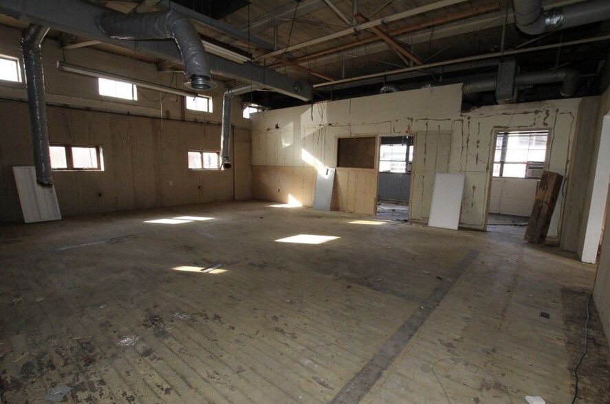 More Photos Of 74 Water St, Worcester Warehouse For Sale