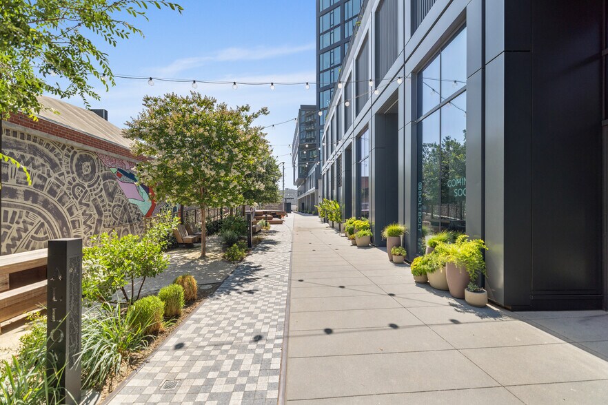 More Photos Of 525 S Santa Fe Ave, Los Angeles Apartments For Lease