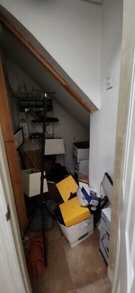 More Photos Of 516 51st St, West New York Office Residential For Lease