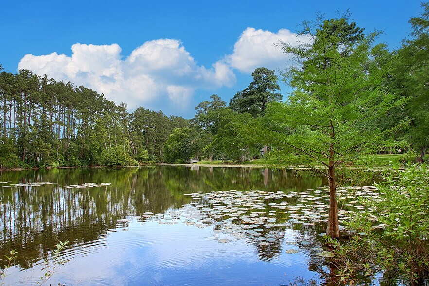 More Photos Of 15598 Bedford Ln, Conroe Specialty For Sale