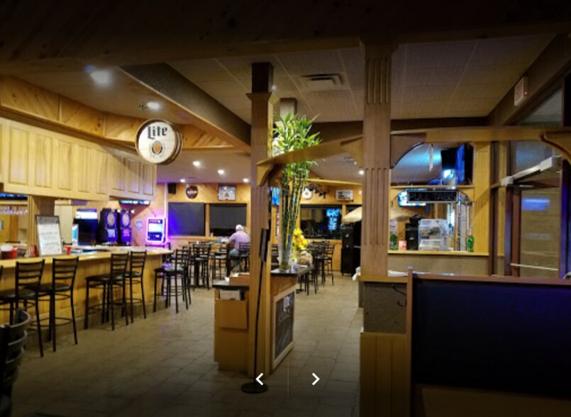 More Photos Of 14860 165th Ave, Becker Restaurant For Sale