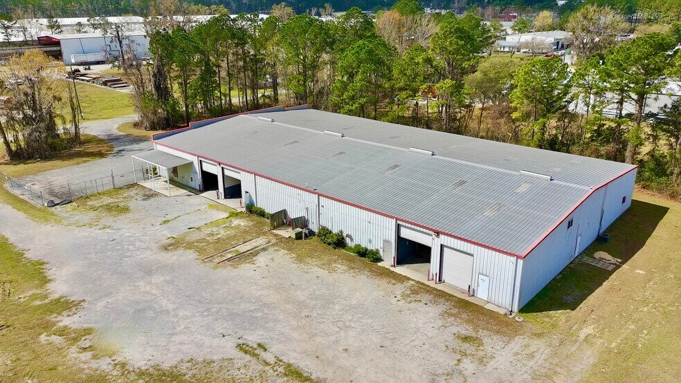 More Photos Of 41 Artley Rd, Savannah Warehouse For Lease