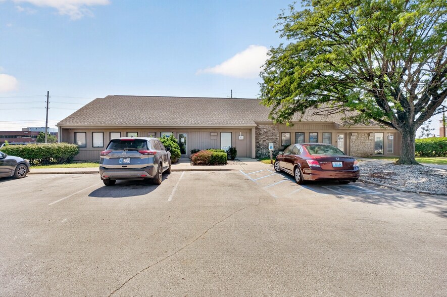 More Photos Of 8202 Clearvista Pky, Indianapolis Office For Sale