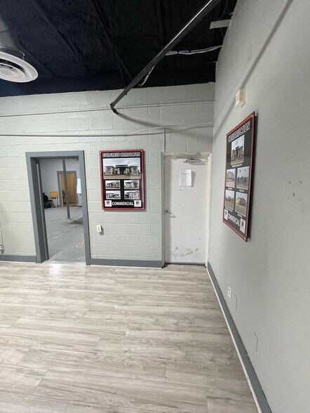 More Photos Of 2616 SW Loop 410, San Antonio Flex For Sale