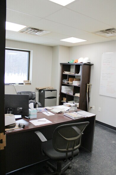 More Photos Of 895 W County Road 350 N, North Vernon Warehouse For Sale