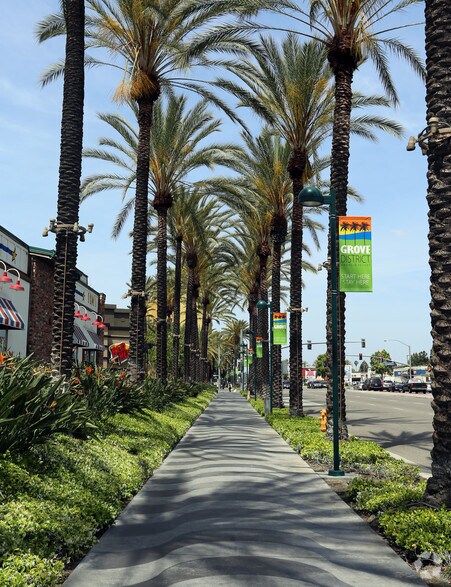 More Photos Of 12011 Harbor Blvd, Garden Grove Restaurant For Lease