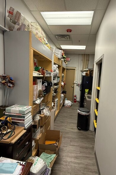 More Photos Of 11124 Kingston Pike, Knoxville Freestanding For Lease