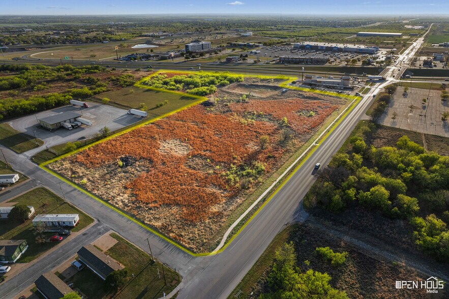 More Photos Of 2221 Airport Dr, Wichita Falls Land For Sale