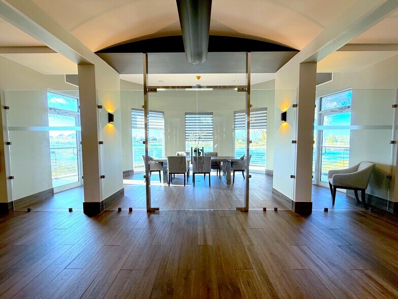 More Photos Of 1879 Nightingale Ln, Tavares Medical For Sale
