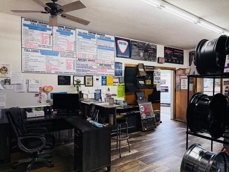 More Photos Of 1330 S Main St, Rice Lake Flex For Sale