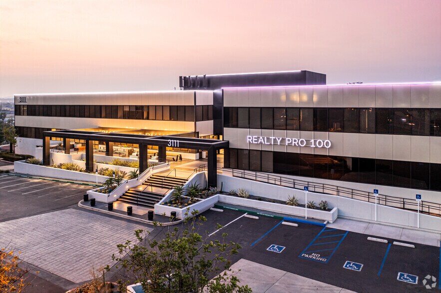 More Photos Of 3111 N Tustin Ave, Orange Office For Lease