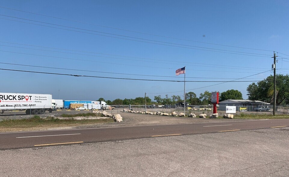More Photos Of 6415 S US Highway 41, Ruskin Land For Lease