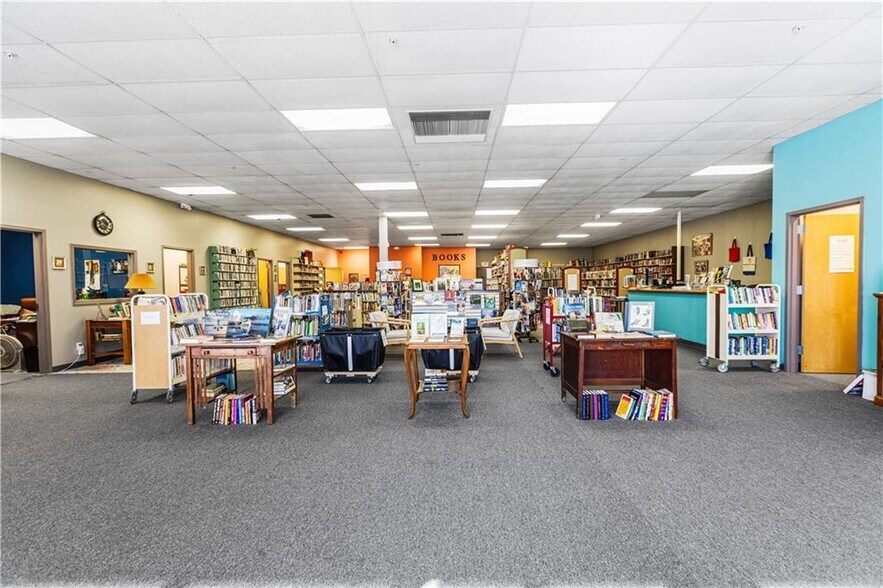 More Photos Of 1900 Belt hwy, Saint Joseph Department Store For Sale