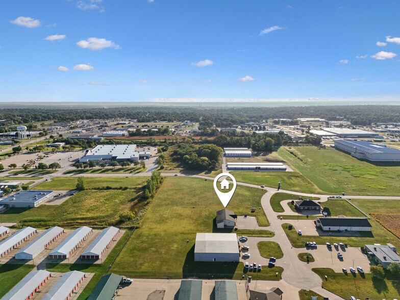 More Photos Of 3620 Flint Ridge Dr, Burlington General Retail For Sale