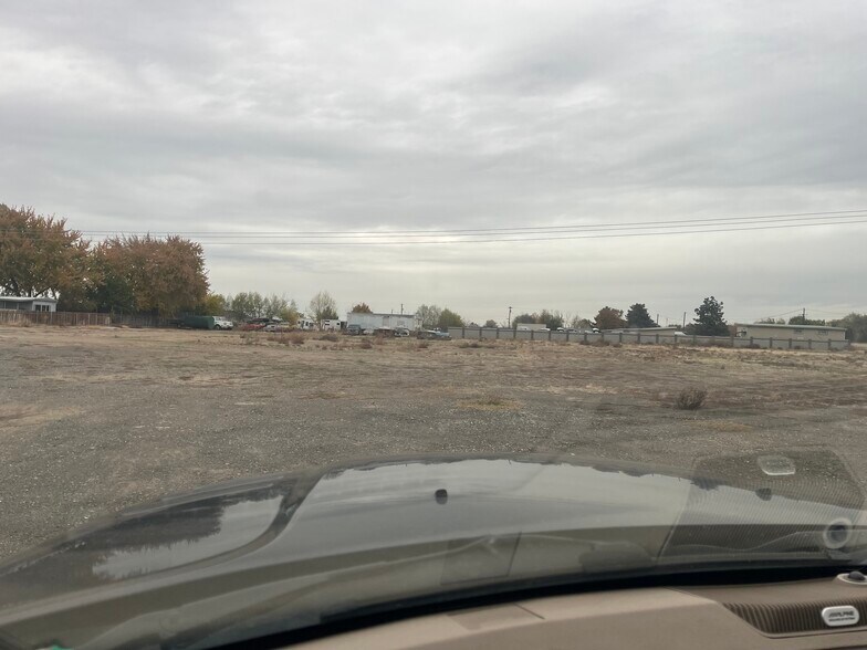More Photos Of 202132 E 25th Ave, Kennewick Warehouse For Lease