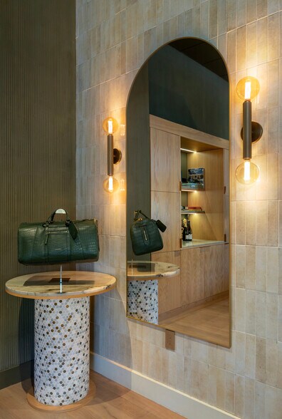 More Photos Of 301 Altara Ave, Coral Gables Apartments For Sale