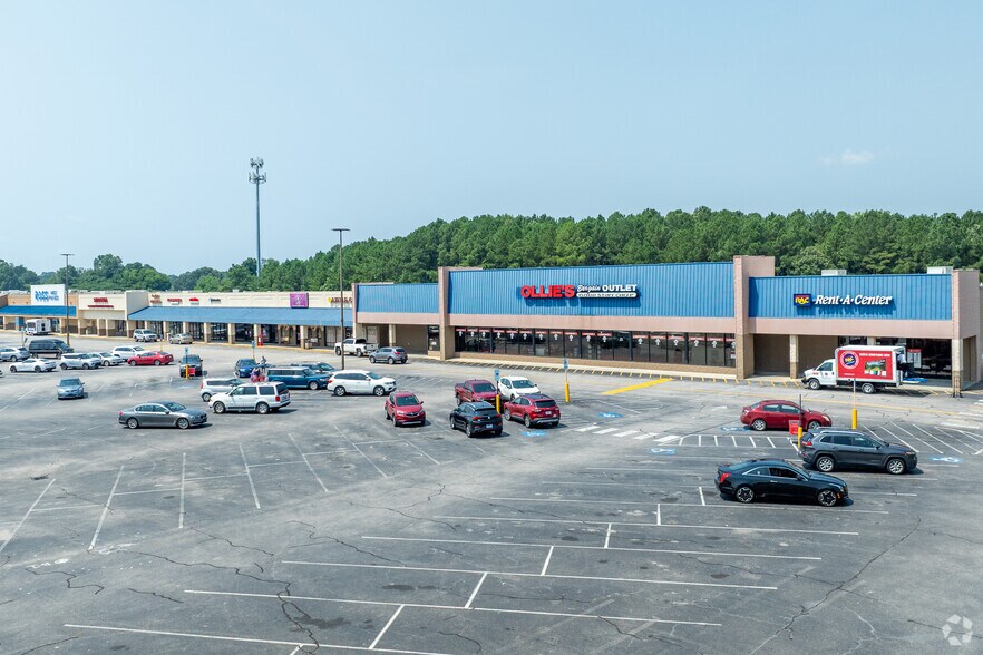 More Photos Of 3725-3855 Ramsey St, Fayetteville Unknown For Lease