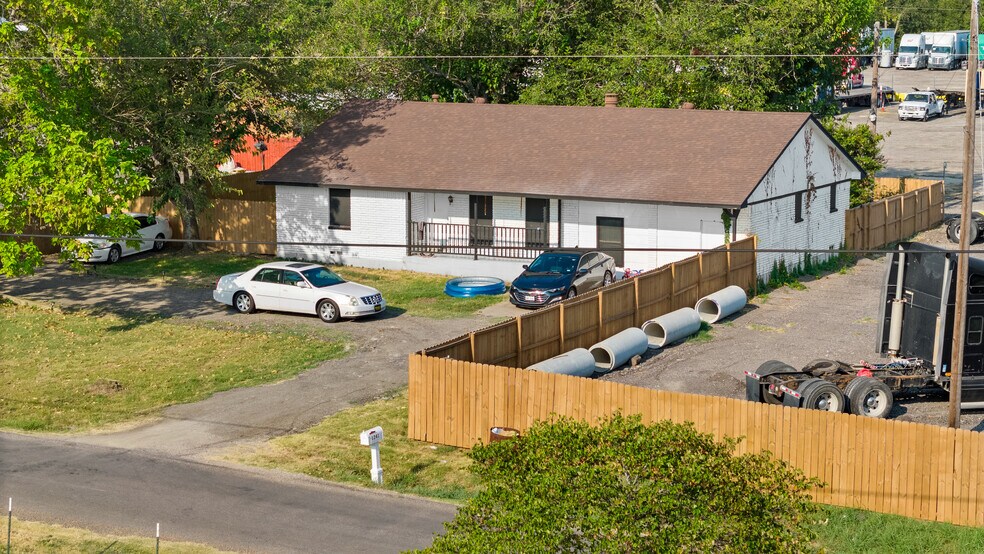 More Photos Of 1241 Narrow Ln, Red Oak Land For Sale