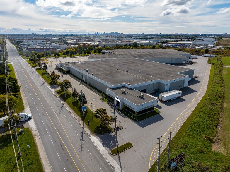 More Photos Of 7420 Bramalea Rd, Mississauga Warehouse For Lease