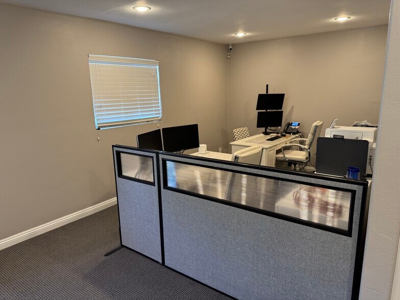 More Photos Of 1598 W Katella Ave, Anaheim Office For Sale