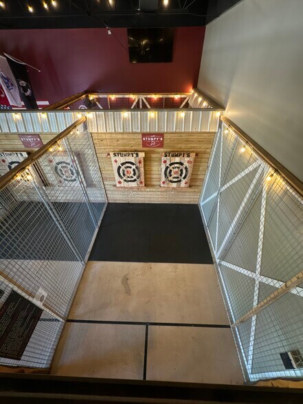 More Photos Of 201 E Center St, Tarpon Springs Bar For Lease