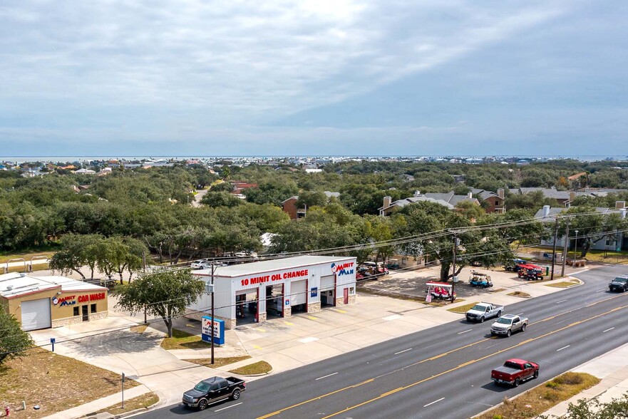 Primary Photo Of 2610 Highway 35 N, Rockport Auto Repair For Sale