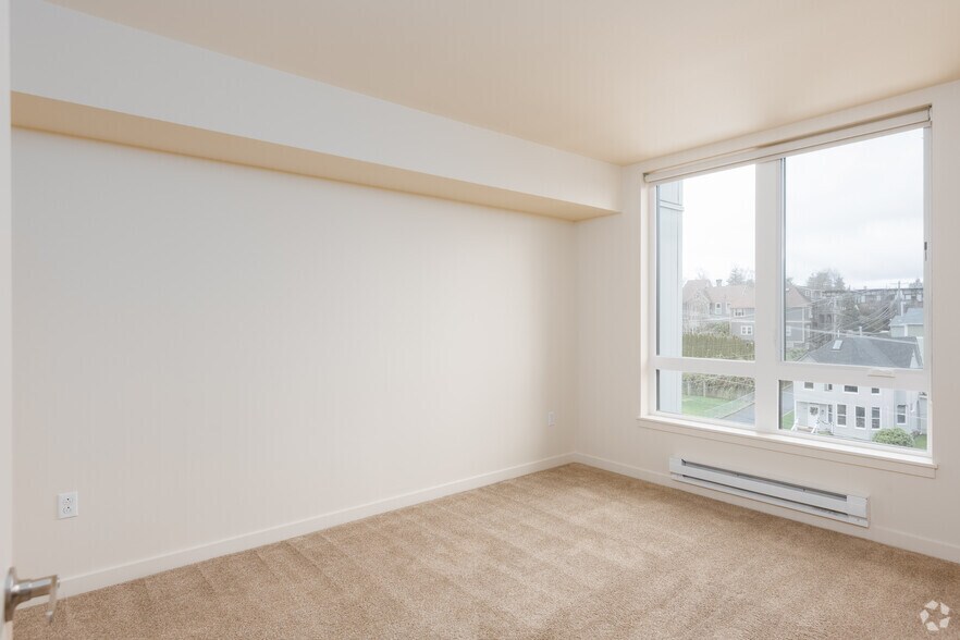 More Photos Of 102 N G St, Tacoma Apartments For Lease