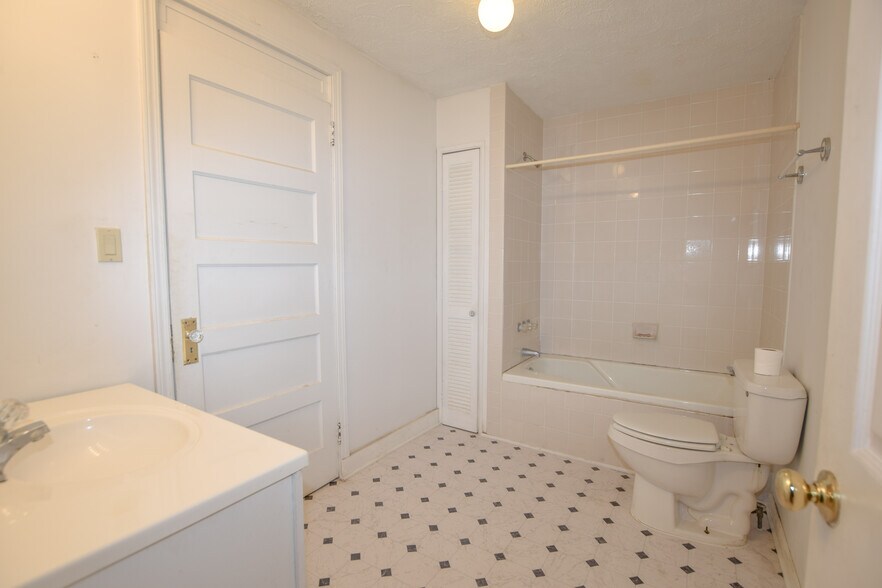 More Photos Of 300 Church St, Rockmart Lodge Meeting Hall For Sale
