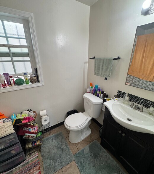 More Photos Of 5022 W Washington Blvd, Los Angeles Apartments For Sale