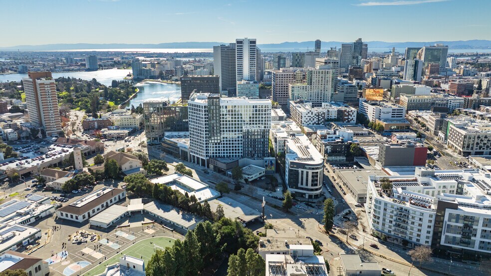 More Photos Of 296 27th St, Oakland Freestanding For Lease