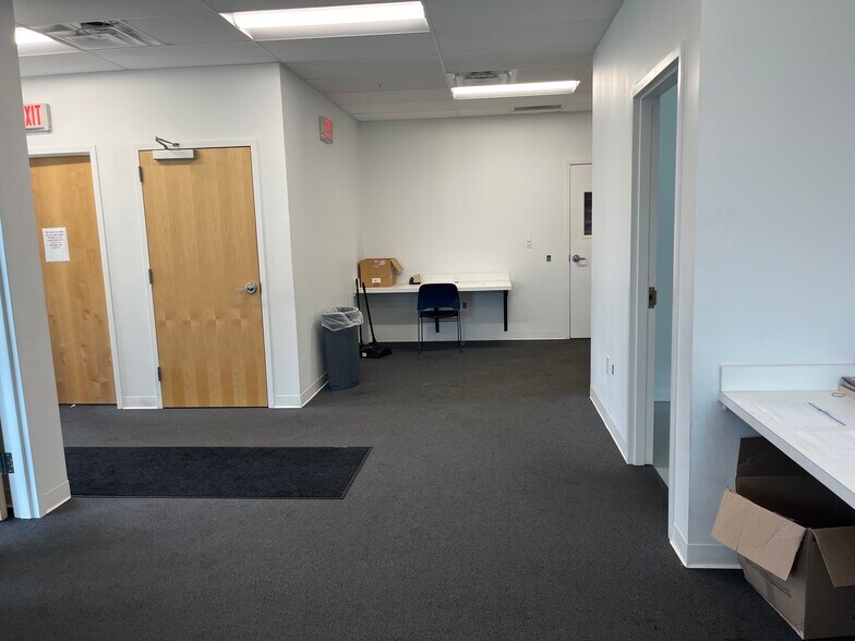 More Photos Of 26550 Bluestone Blvd, Euclid Light Manufacturing For Lease